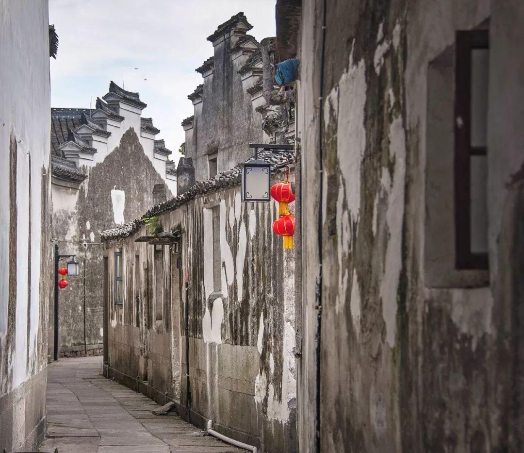 为躲避战乱，整个村子290多人“藏”在山洞，一住就是300多年